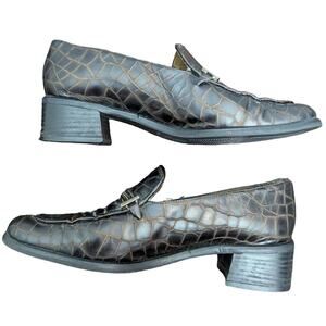 Stuart Weitzman Loafers Croc Embossed Dark Academia Collegiate Schoolgirl Y2K